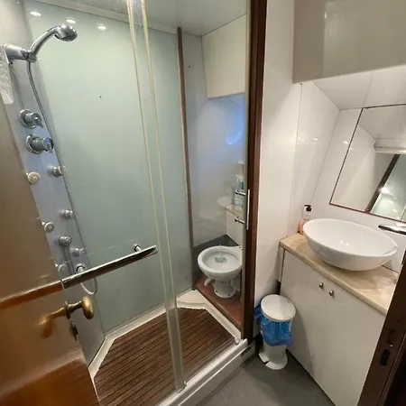 船屋 Wonderful Yatch To Rent At Tenerif South